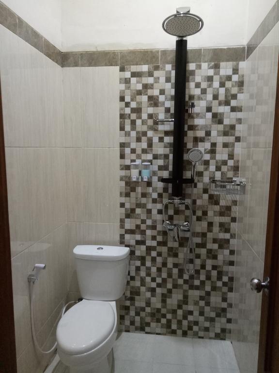 Nariska Suite Homestay Purwokerto Εξωτερικό φωτογραφία