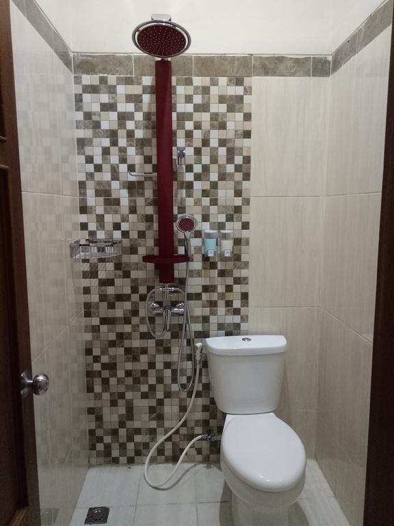 Nariska Suite Homestay Purwokerto Εξωτερικό φωτογραφία